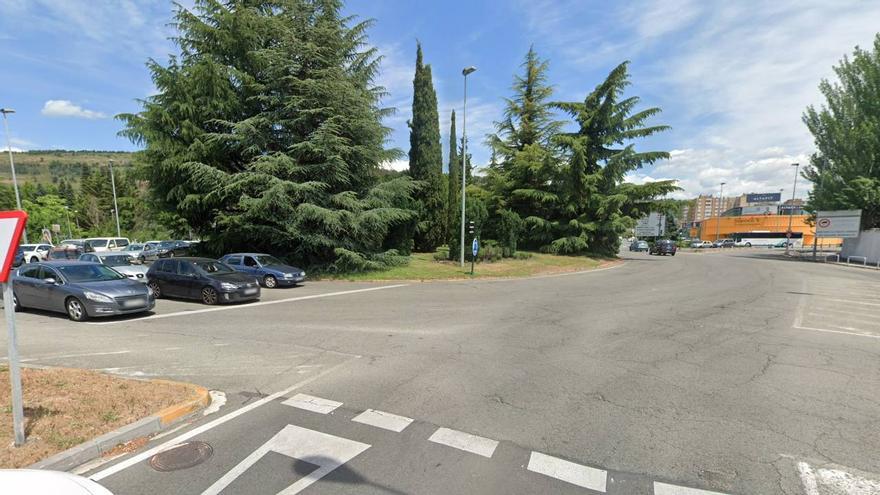 Herida una mujer en patinete en Burlada tras chocar con una furgoneta