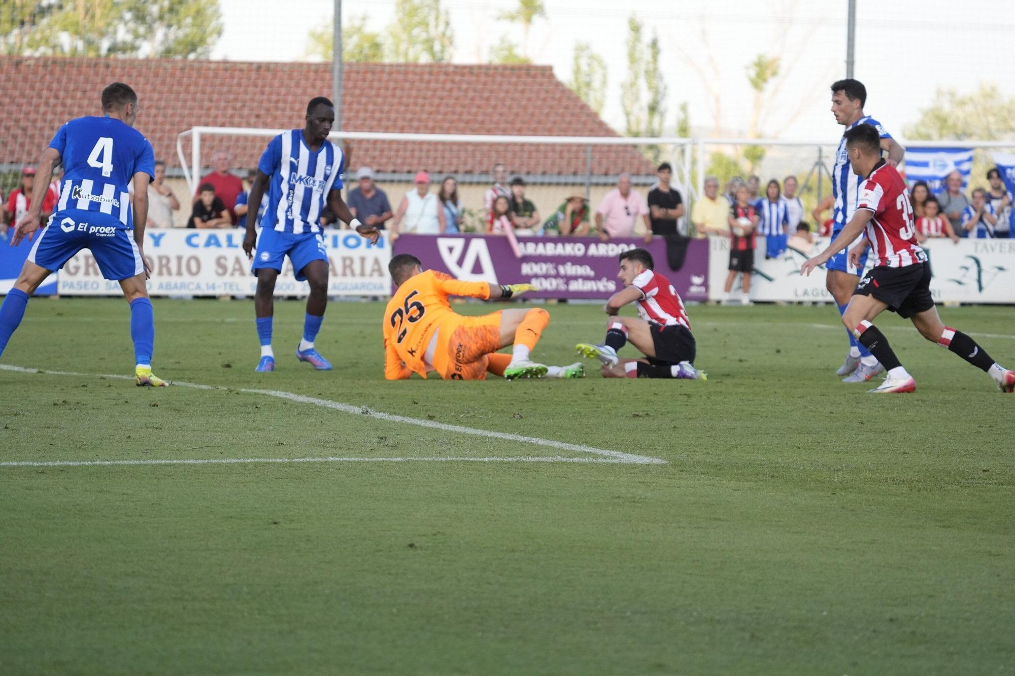 En imágenes: Ilusionante estreno del Alavés en Laguardia (1-0)
