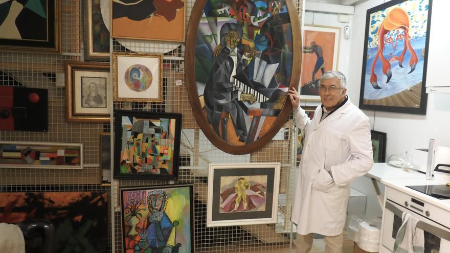 "Algunas obras han llegado a mi colección a cambio de prótesis dentales"