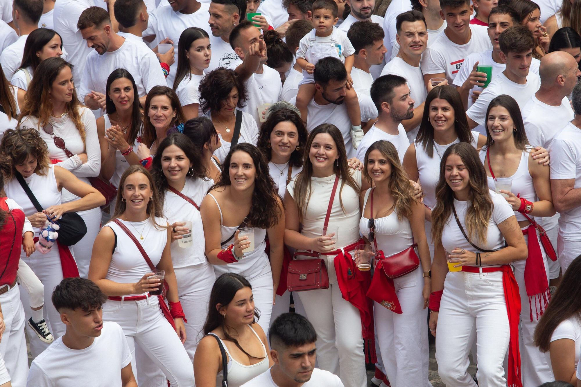 Chupinazo de las fiestas de Puente La Reina / Gares 2025