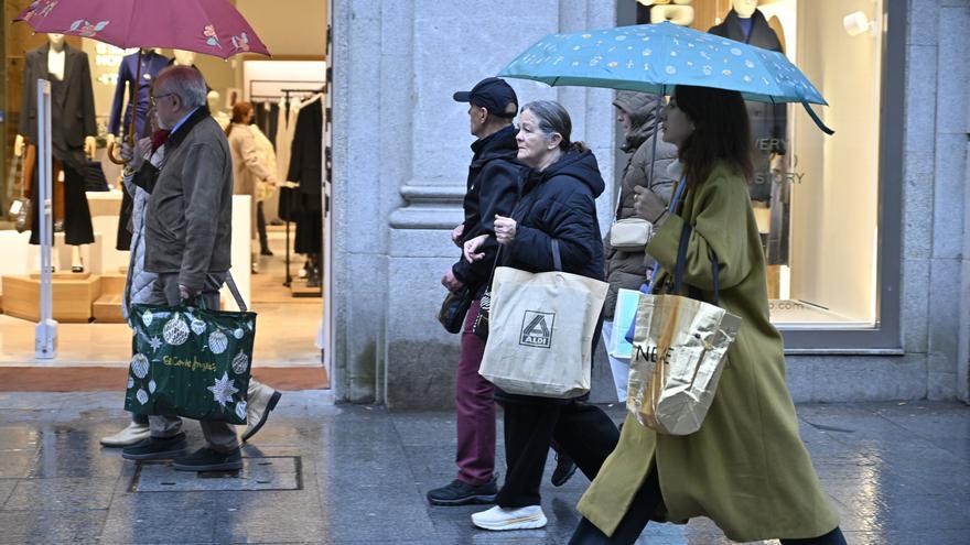 Entre descuentos y música, Bilbao vive el tirón previo a Reyes