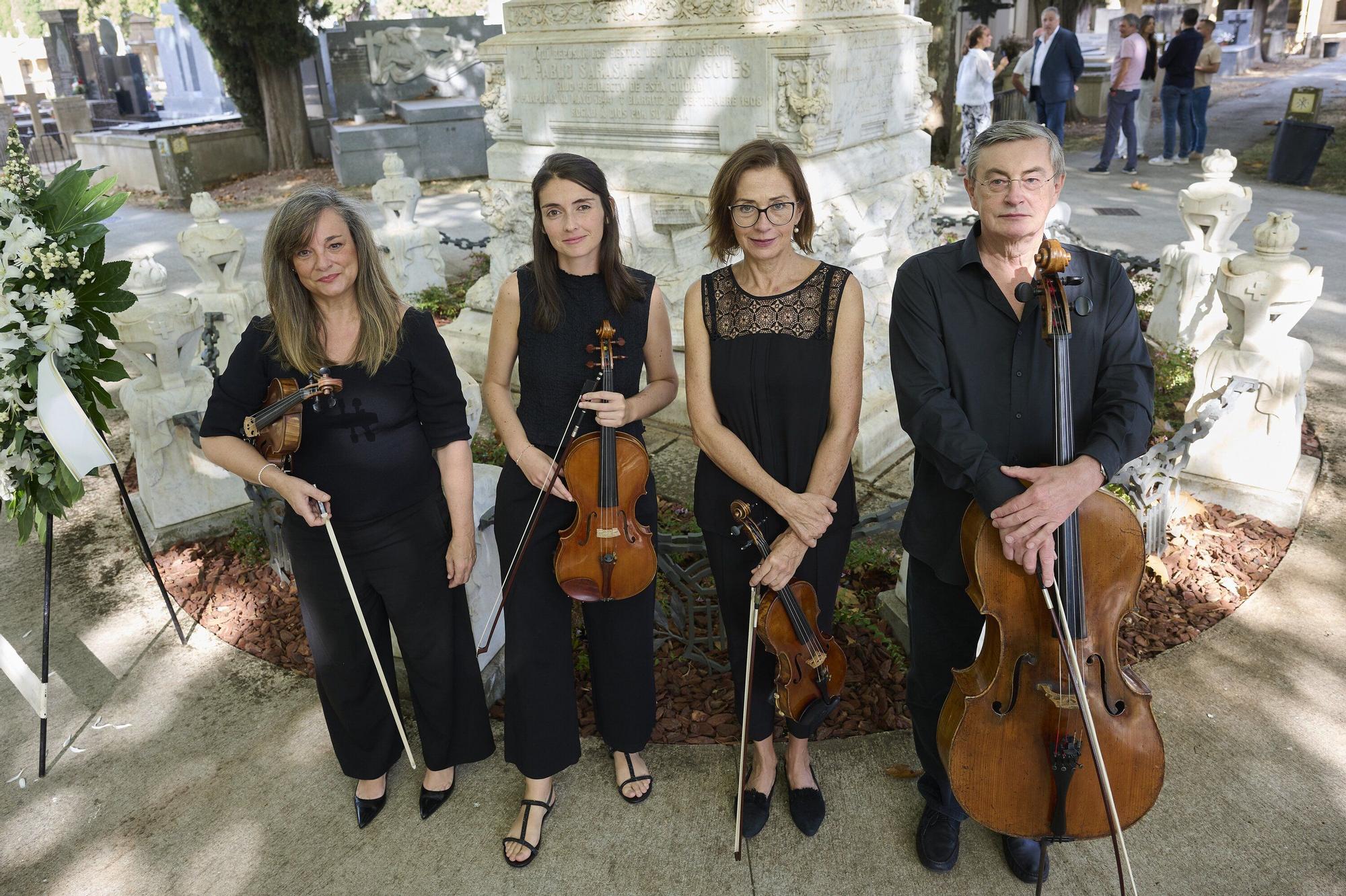 Homenaje a Pablo Sarasate en el cementerio de San José