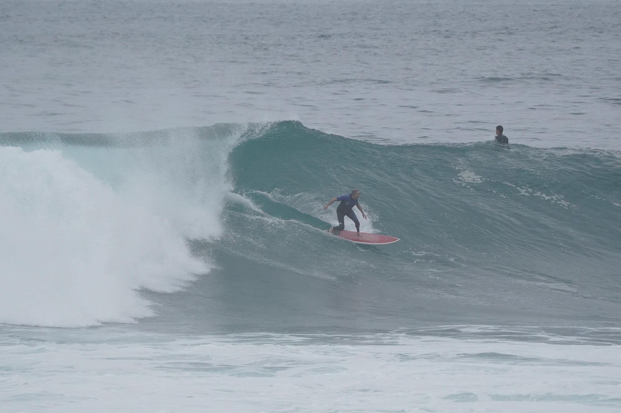En imágenes: "La comunidad del surf está como loca, suele haber pocos días al año con olas como estas"