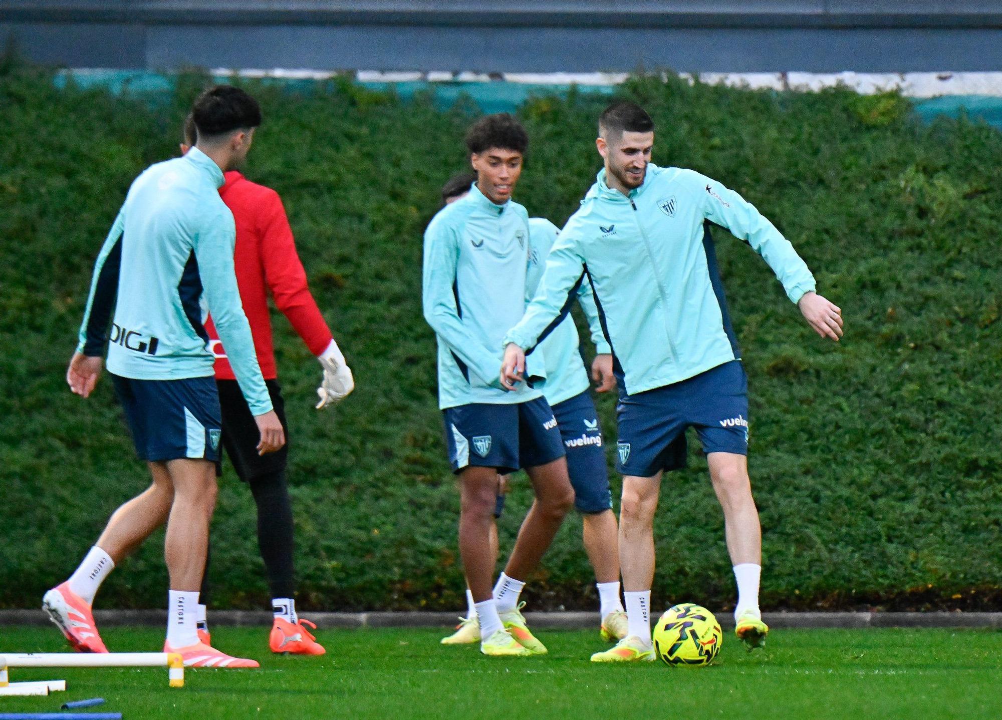 En imágenes: Nico Williams y Sancet apuntan al Barcelona