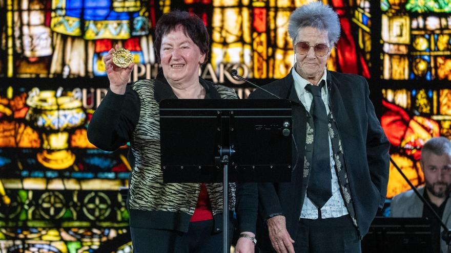 “Lourdes Iriondok euskarazko kantagintzan aurkitu zuen bere ahotsa eta beti izan zen bere-berea”