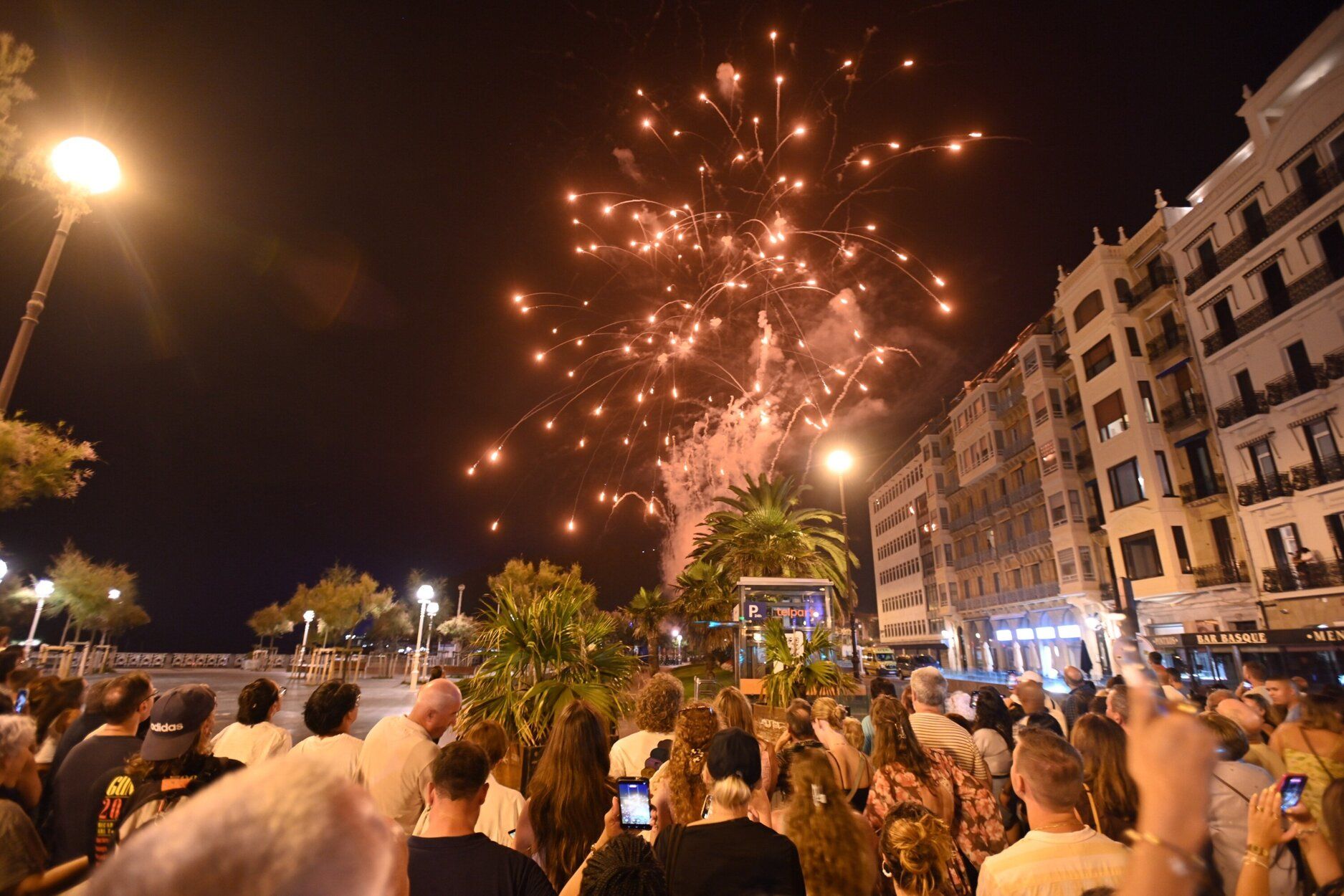 IP Innovative ilumina la segunda noche de la Aste Nagusia