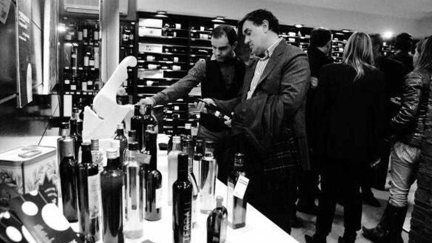 El maridaje celebrado en Lukas Groumet congregó a decenas de personas.