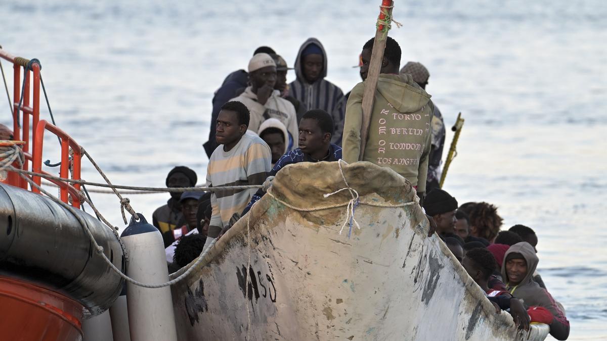 Inmigrantes en una patera