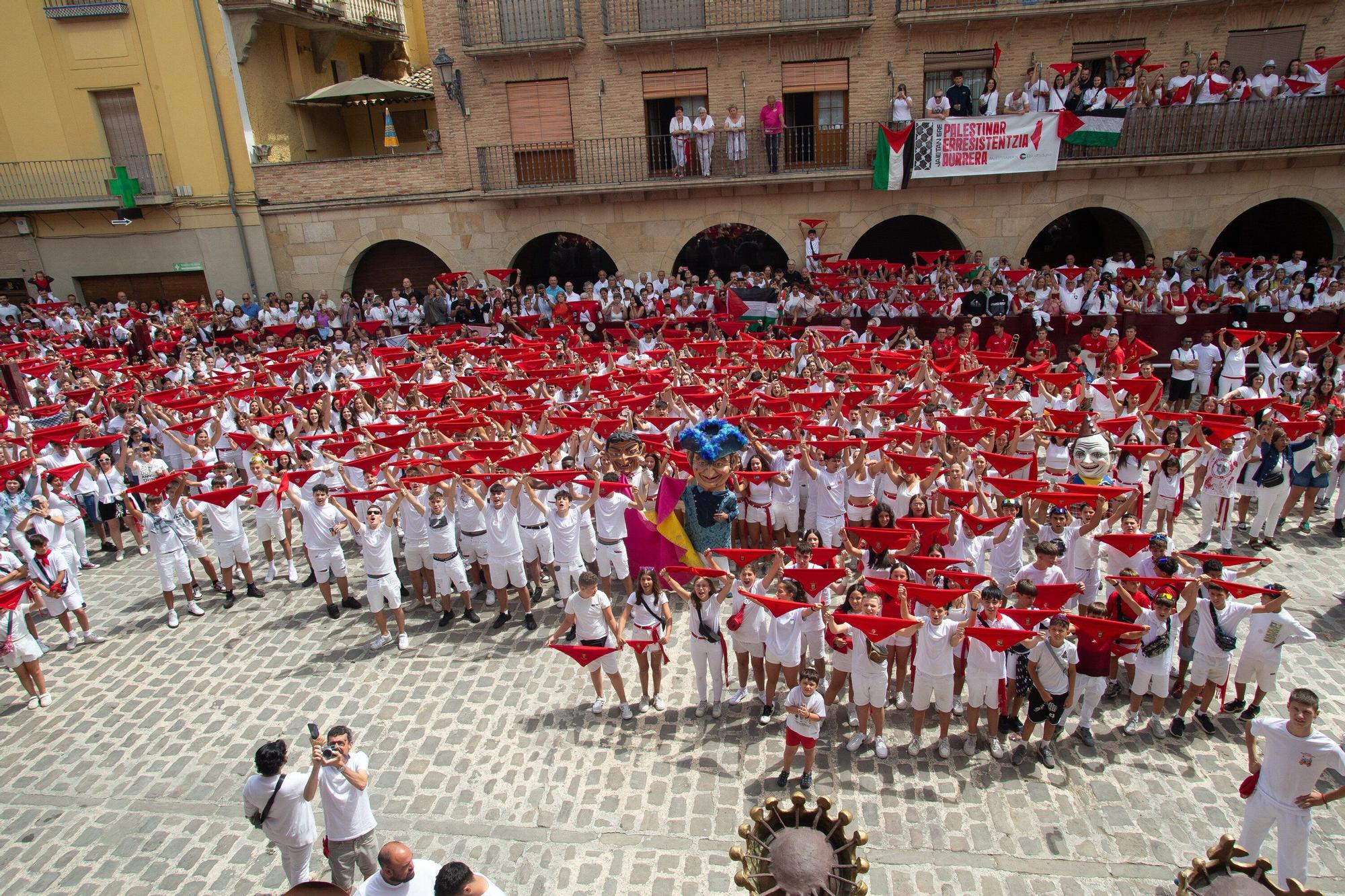 Chupinazo de las fiestas de Puente La Reina / Gares 2025