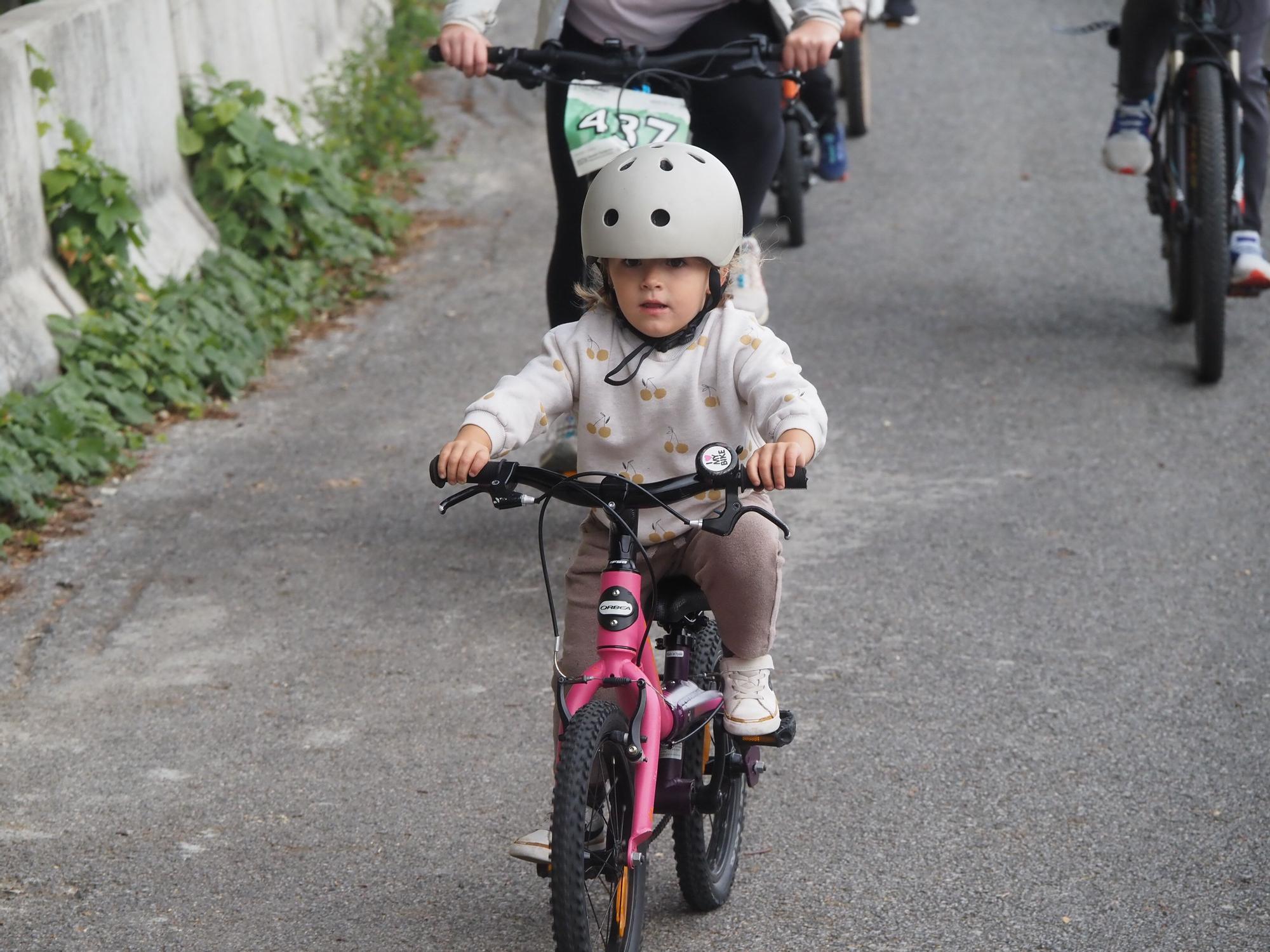 Fiesta ciclista en Deba