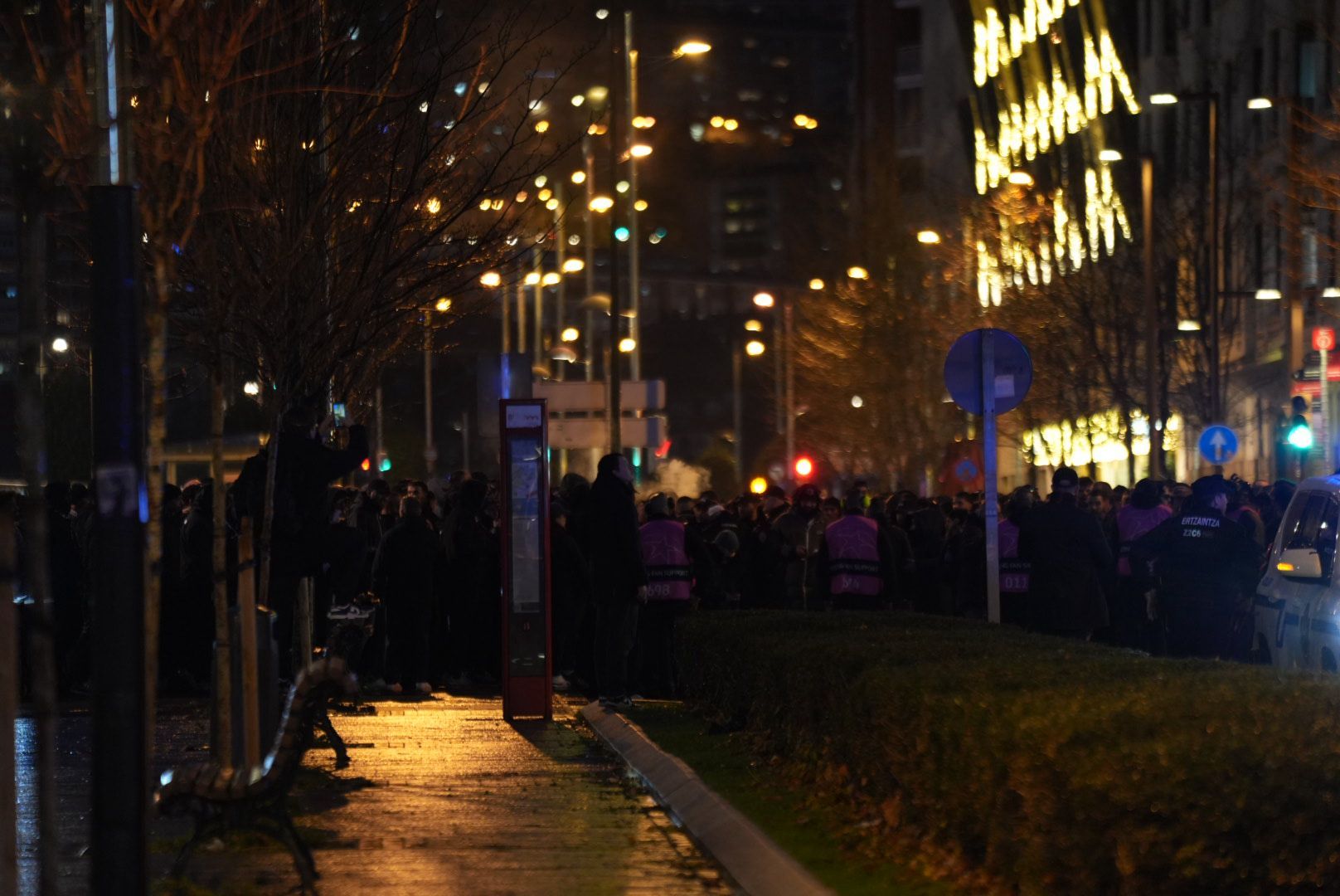 En imágenes: la afición del PSG, rumbo a San Mamés