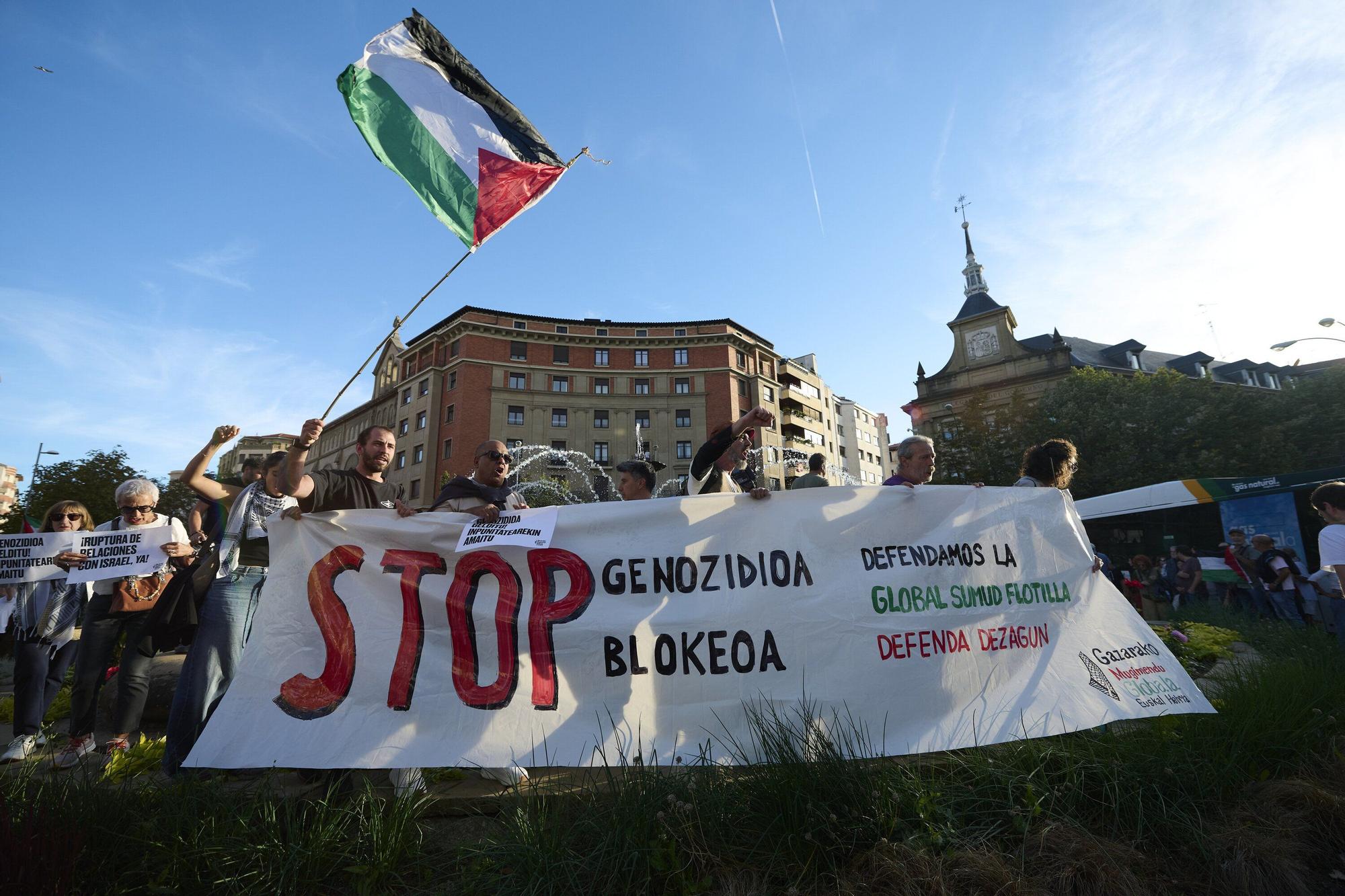Concentración en Pamplona contra la detención de la flotilla humanitaria a Palestina