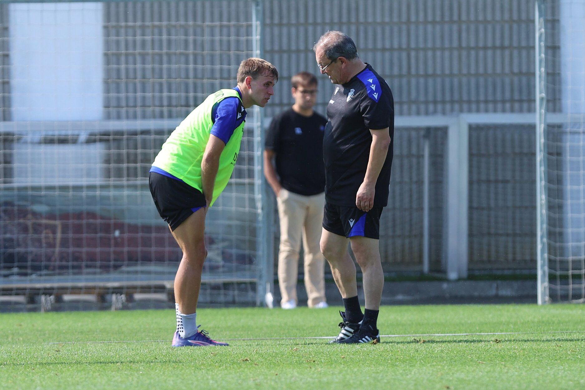 Fotos / Osasuna trabaja con intensidad en el entrenamiento de este miércoles