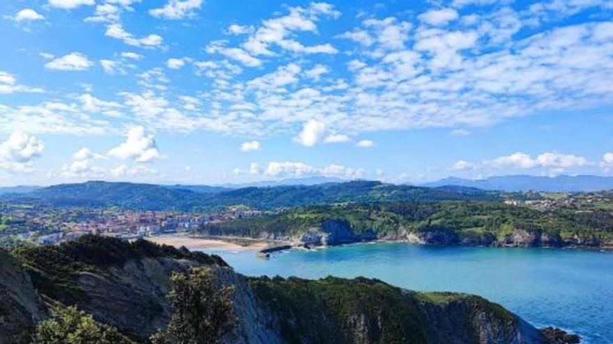 Una revista especializada destaca "una colorida villa marinera con un casco antiguo medieval" en Bizkaia