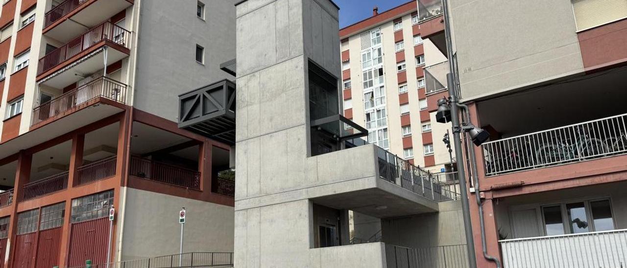 Zarautz estrena tres ascensores públicos en Vista Alegre