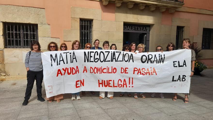 Las trabajadoras del Servicio Domiciliario de Pasaia mantienen la huelga