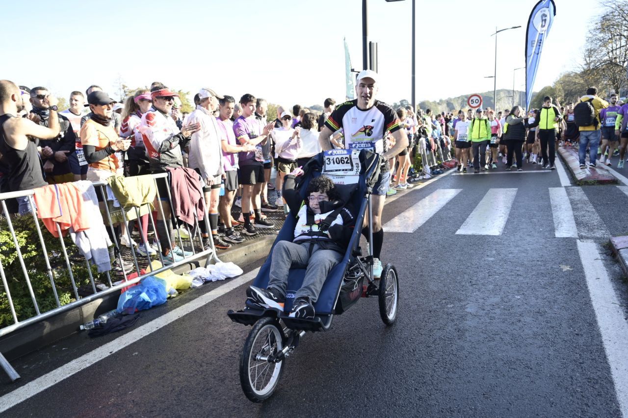 Ilusión y concentración en la salida de la Behobia-San Sebastián