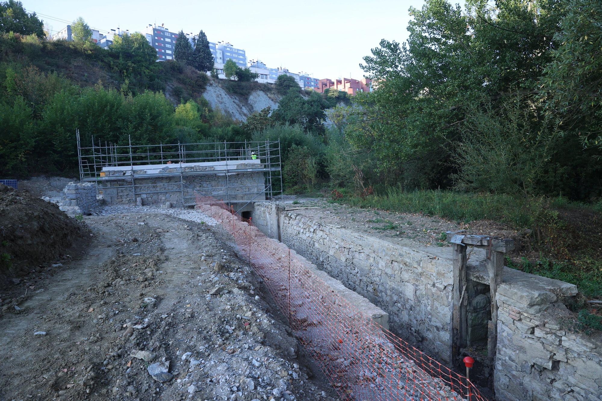 La reserva fluvial del molino de Ilundáin toma forma con la limpieza del canal y los movimientos de tierra