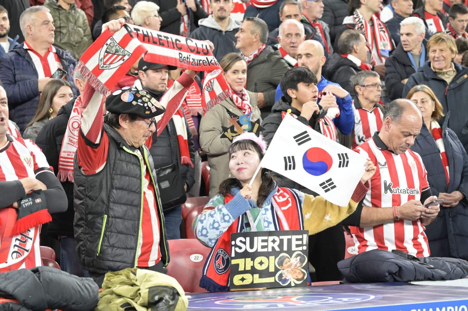 En imágenes: ¿Has asistido al Athletic-PSG en San Mamés? Búscate