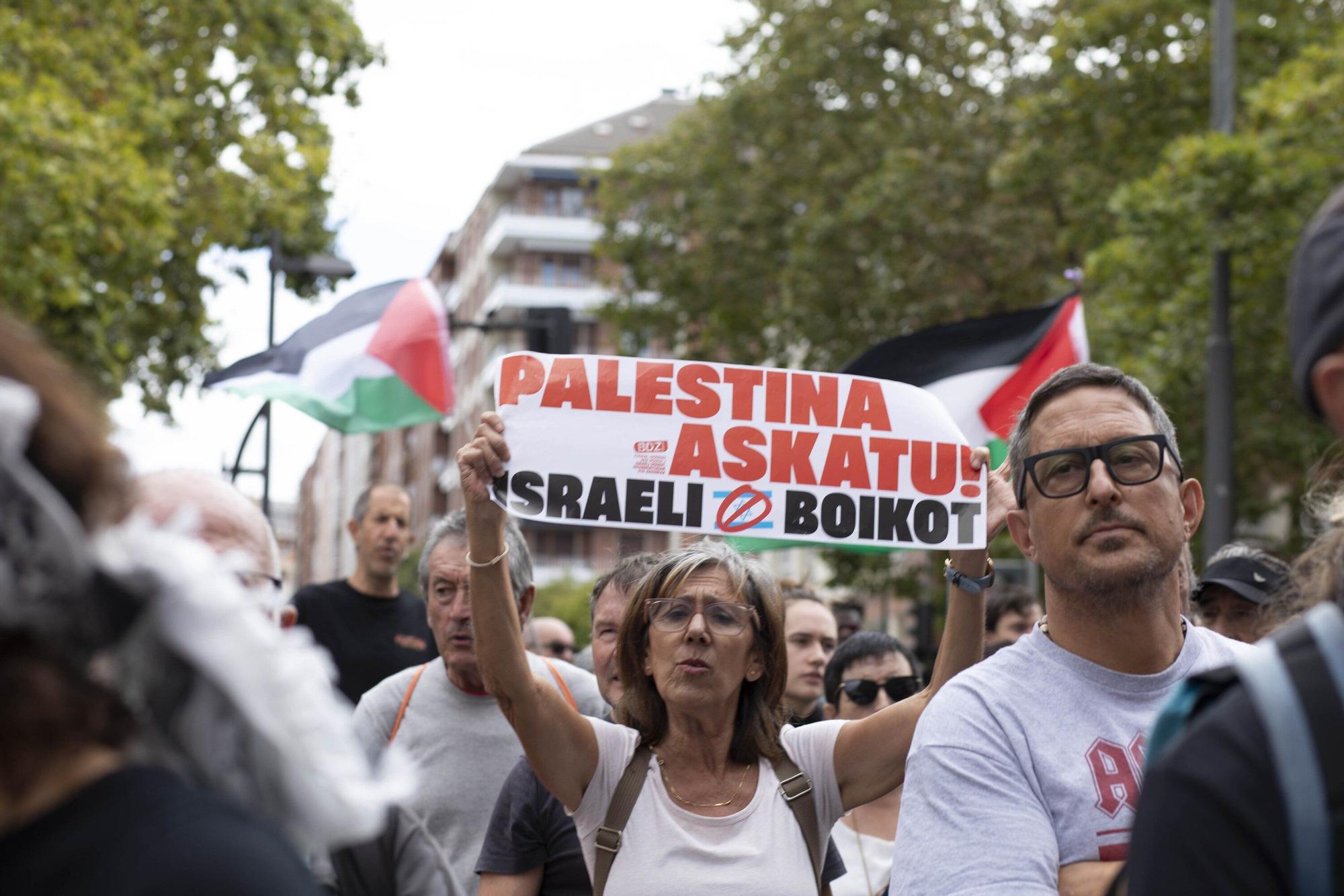 En imágenes: Vitoria se manifiesta en apoyo del pueblo palestino