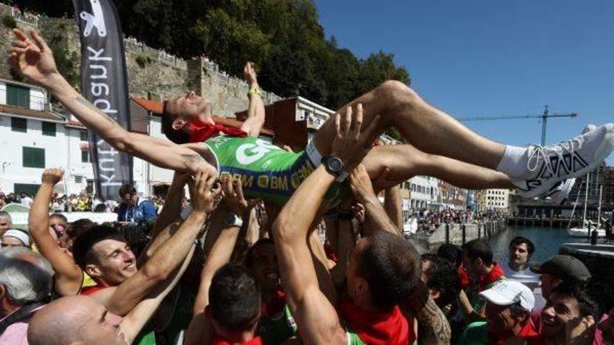 La bandera se va a Hondarribia