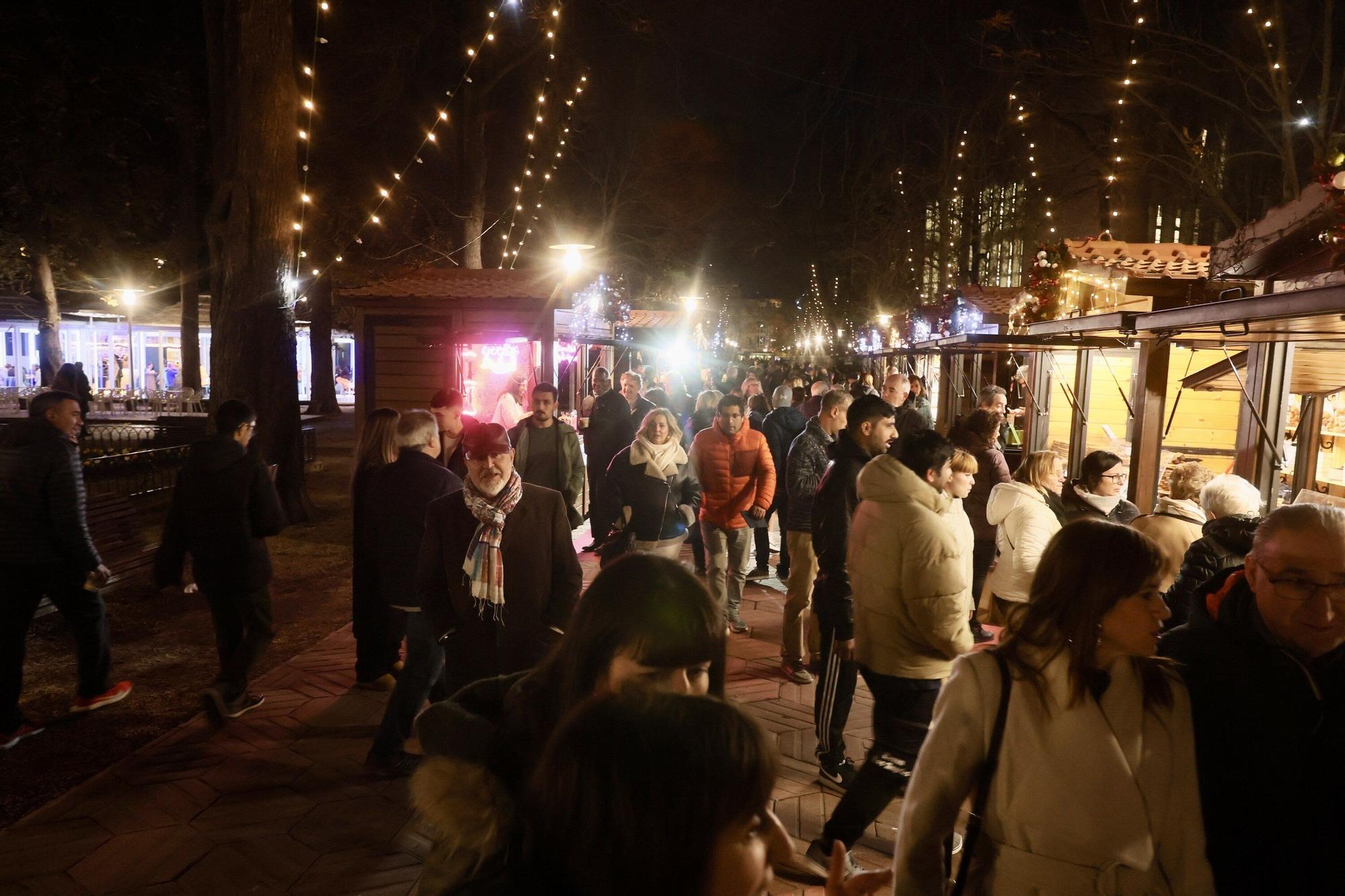 La Florida se sumerge en la Navidad con su mercado y el Belén