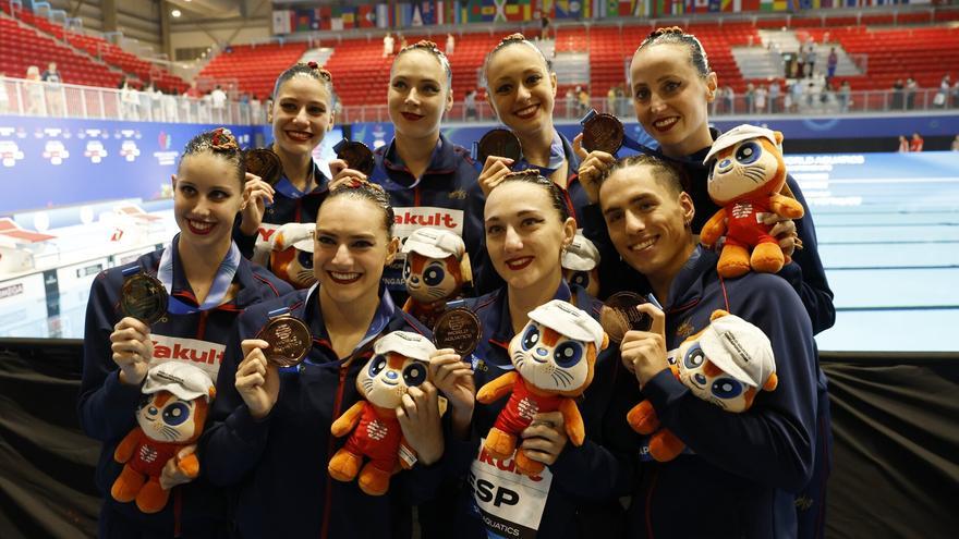 Bronce agridulce en la final de rutina libre por equipos en Singapur