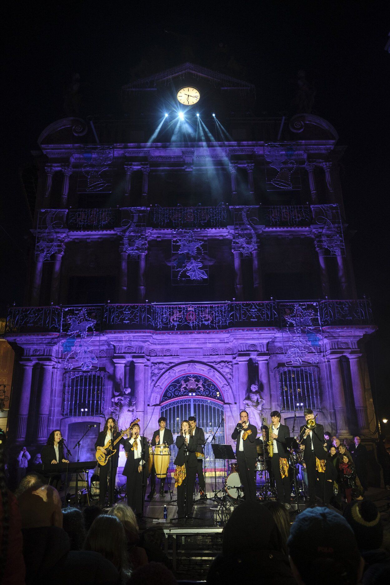 Imagenes del encendido de luces de navidad en Pamplona