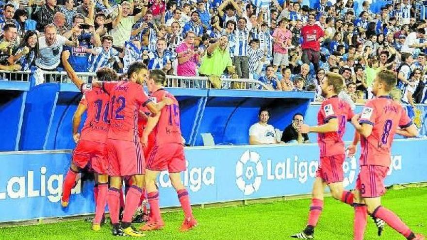 Una copa siempre bajo sospecha