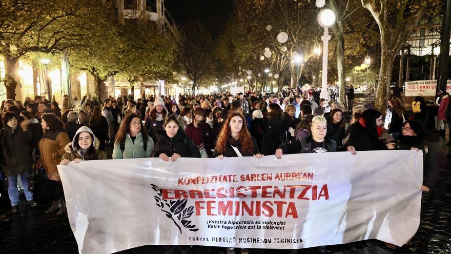 Miles de personan claman contra la violencia machista en Gipuzkoa