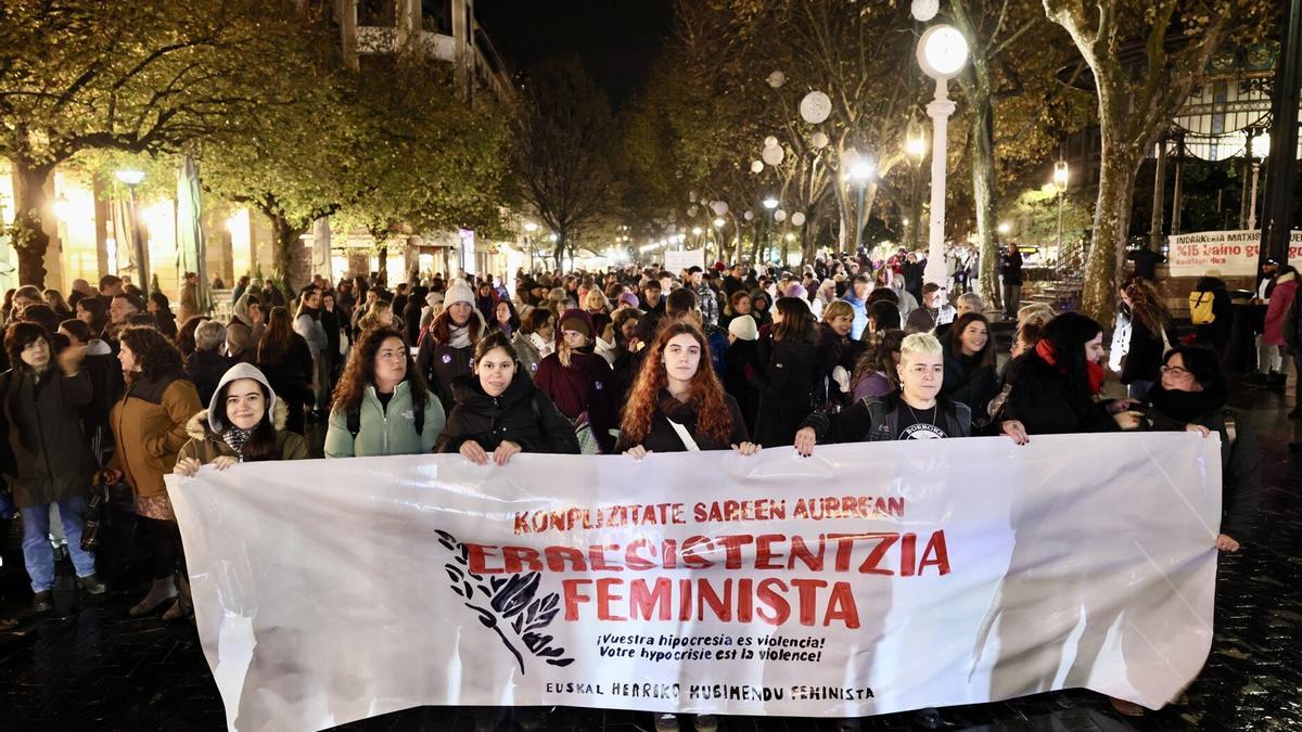 Manifestación contra la violencia machista en Donostia.