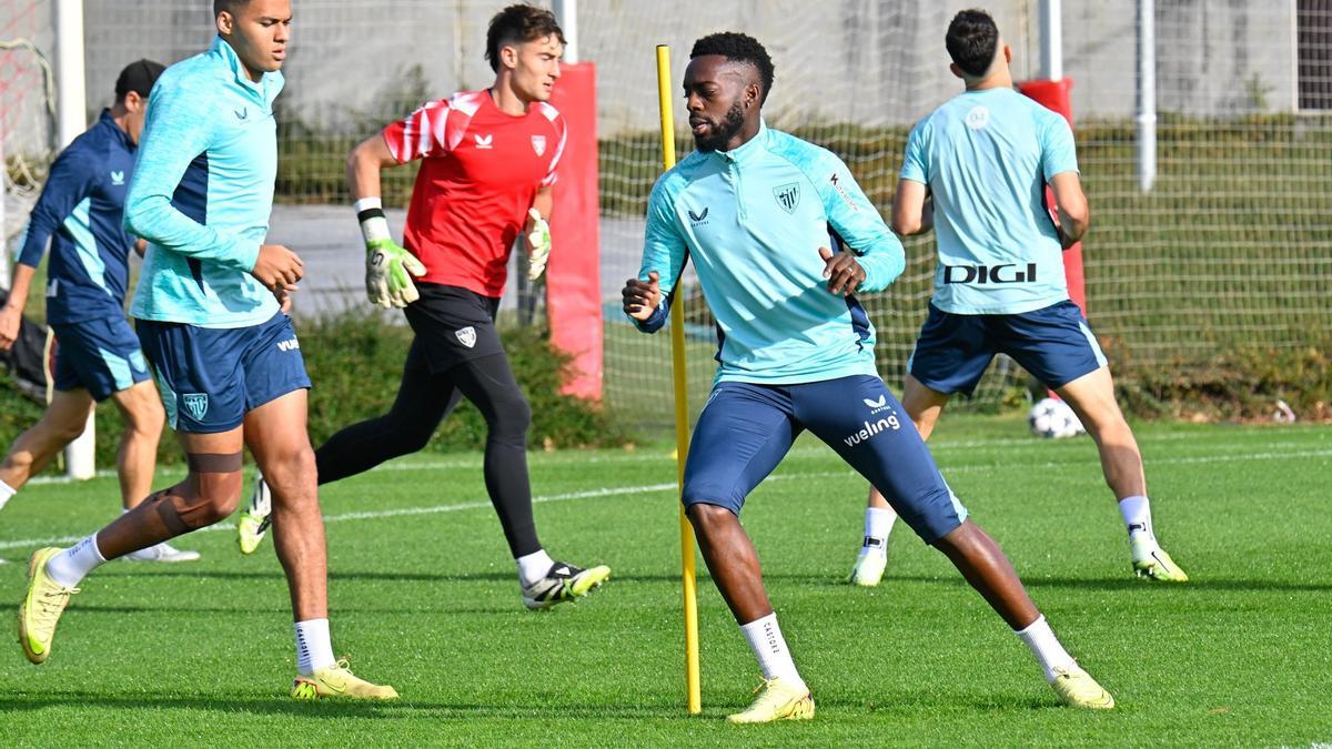 Iñaki Williams, en el entrenamiento de hoy del Athletic.