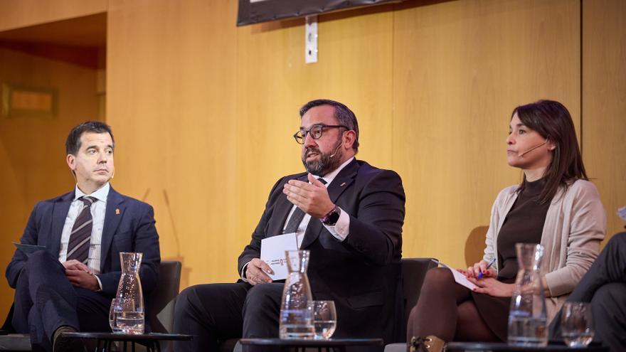 “Hay una crisis estimulada por extremistas contra la democracia”