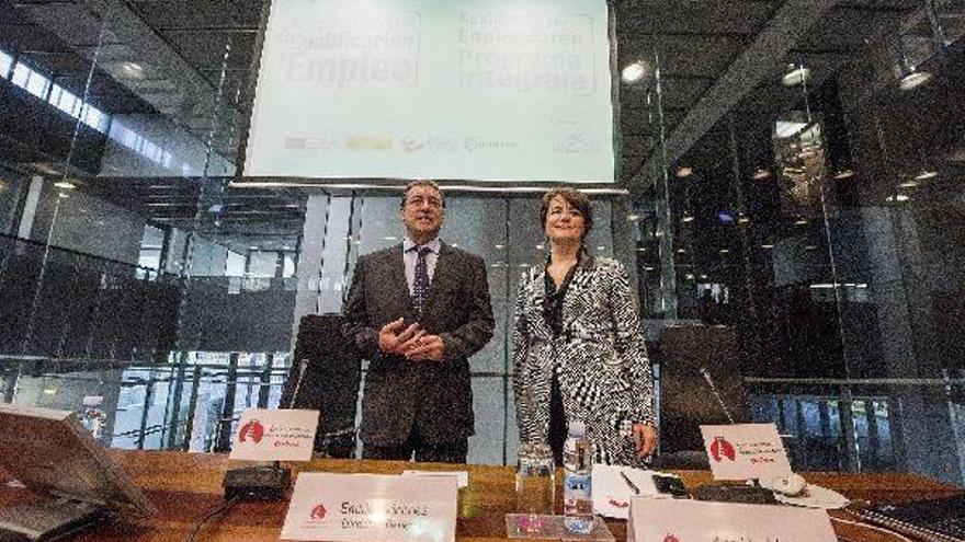 Medio centenar de empresas de Gipuzkoa se interesan por contratar jóvenes