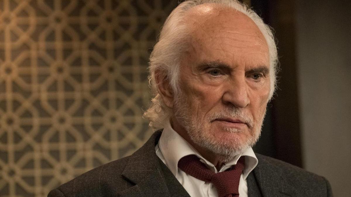 Terence Stamp en &#039;Criminales en el mar&#039; (2019).