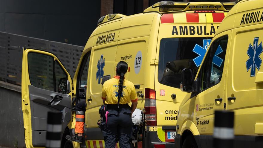 Fallece una joven de 14 años atropellada por un autobús interurbano en Barcelona