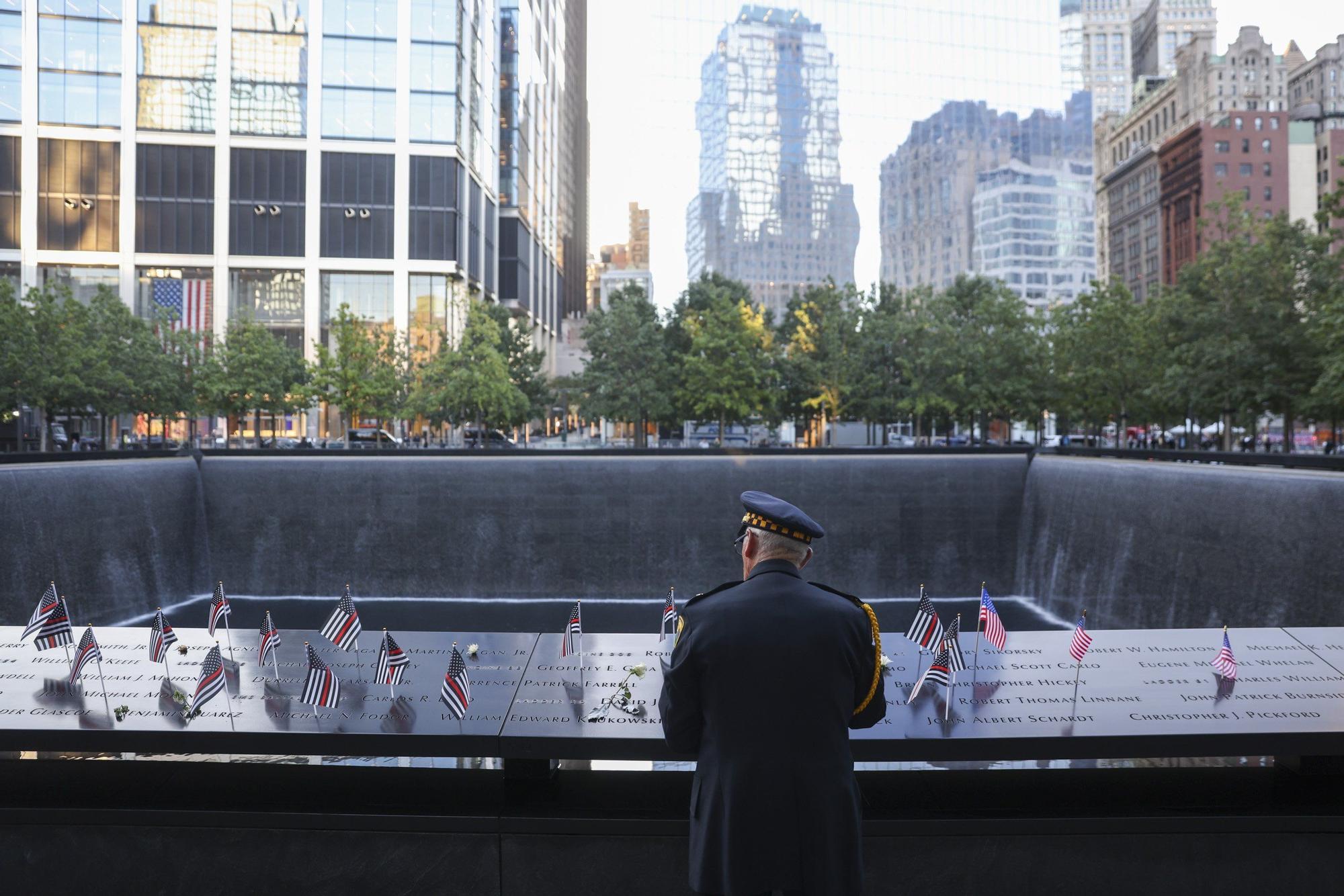 Imágenes del homenaje a las víctimas por el 24º aniversario del 11s