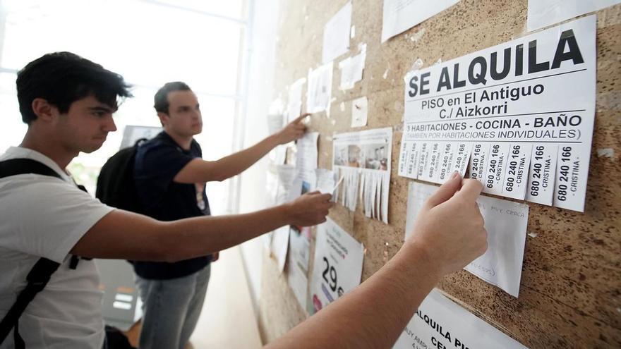 La búsqueda de alojamiento se convierte en una odisea para estudiantes universitarios en los campus vascos