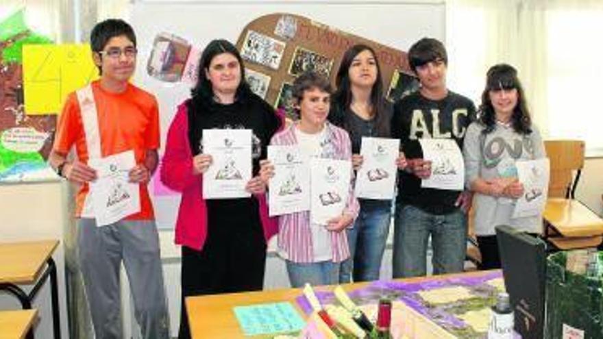 Patricia Figuereido y Asier Bombín ganan el VI Certamen Literario del IESO La Paz