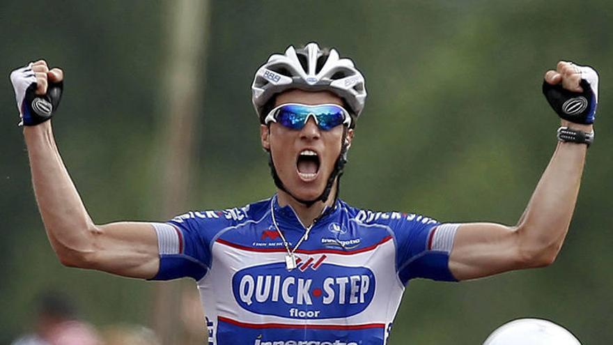 El ciclista alemán Sylvain Chavanel del equipo Quickstep celebra su victoria en la séptima etapa del Tour de Francia que se ha disputado entre las localidades galas de Tournus y Station Les Rousses.