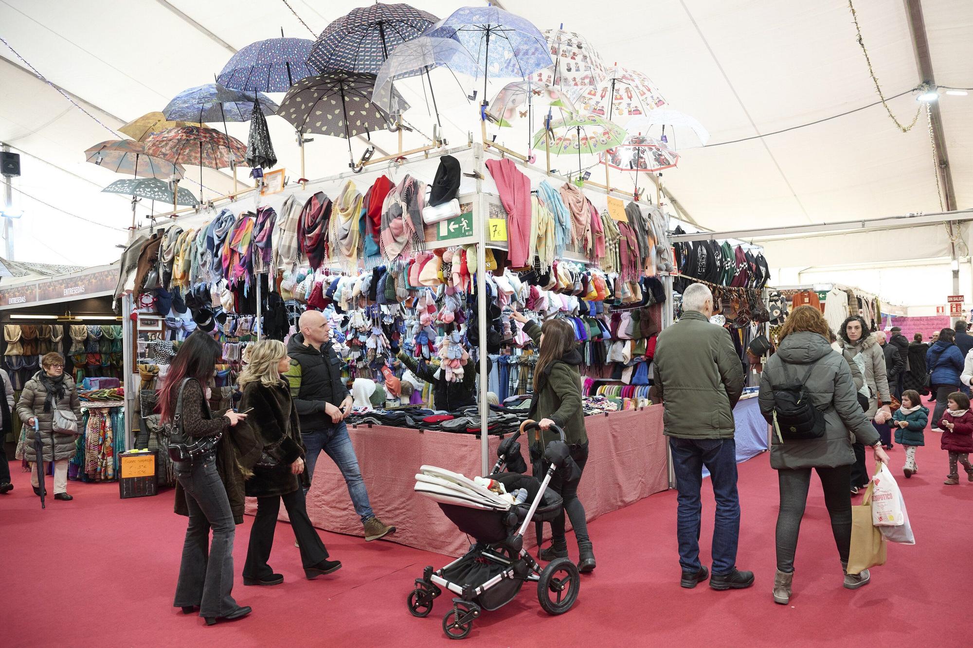 Fotos de la feria de Navidad en la Plaza de Toros