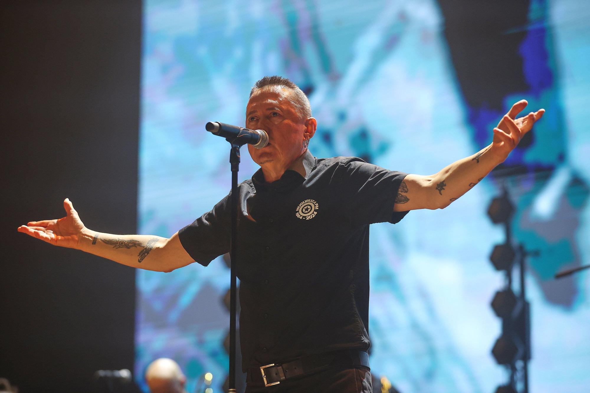 Fotos del concierto de Fermin Muguruza en el Navarra Arena (04/10/2025)