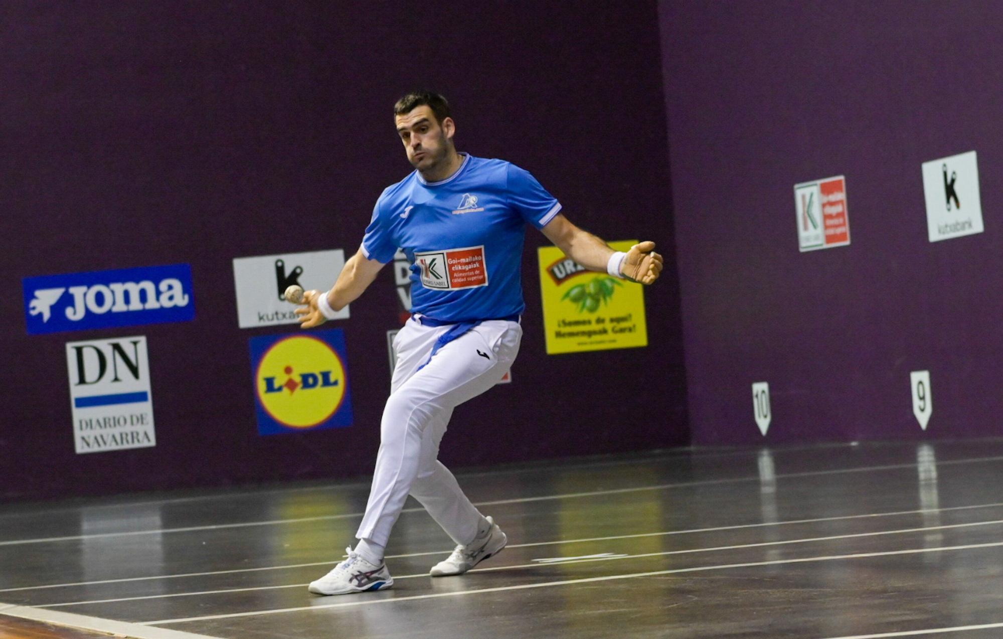 Jokin Altuna se lleva el bronce del Cuatro y Medio tras derrotar a Joseba Ezkurdia en Arrasate.