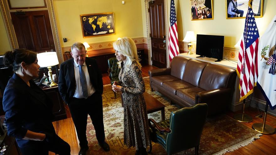 EEUU se reúne durante 50 minutos con delegaciones de Dinamarca y Groenlandia