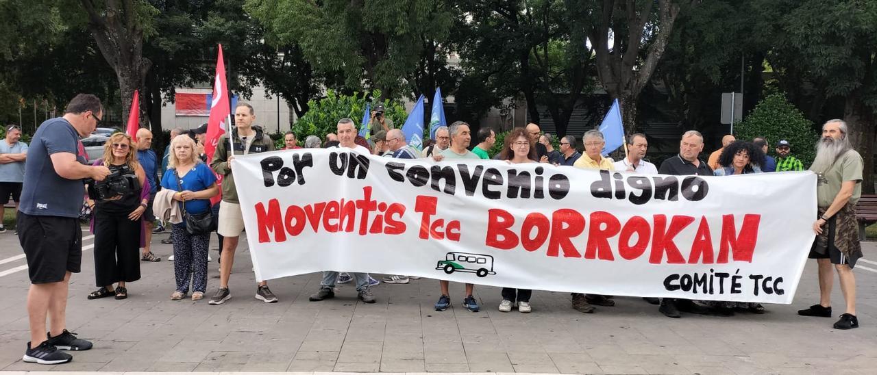 Villavesas | El Comité de empresa de TCC Moventis reivindica un &quot;convenio justo&quot; y dice que &quot;el conflicto sigue vivo&quot;