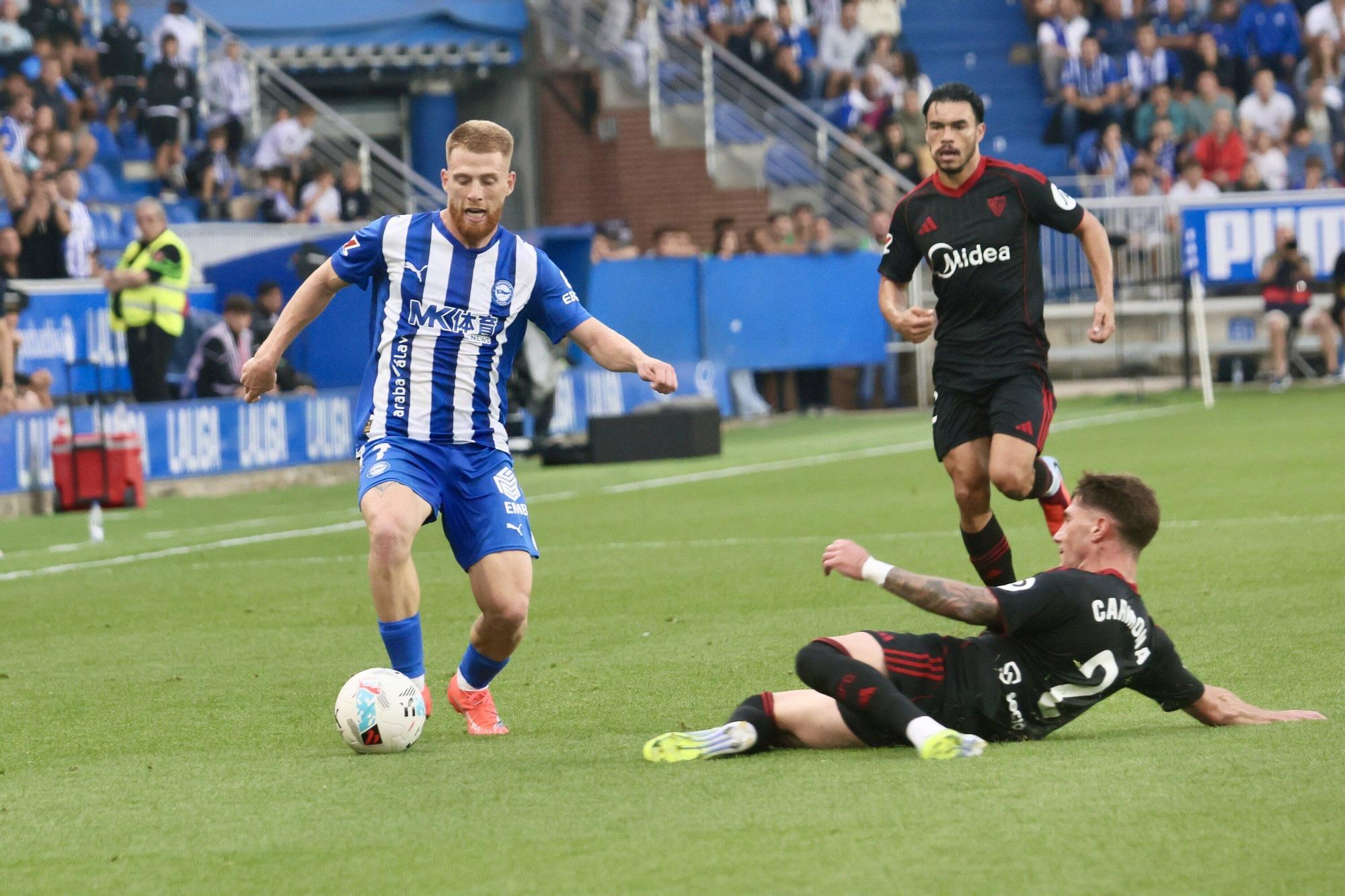 En imágenes: El Alavés cae en Mendizorroza ante el Sevilla