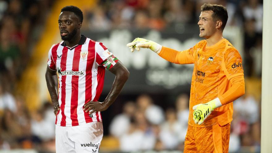 Agirrezabala, un muro en su reencuentro con el Athletic