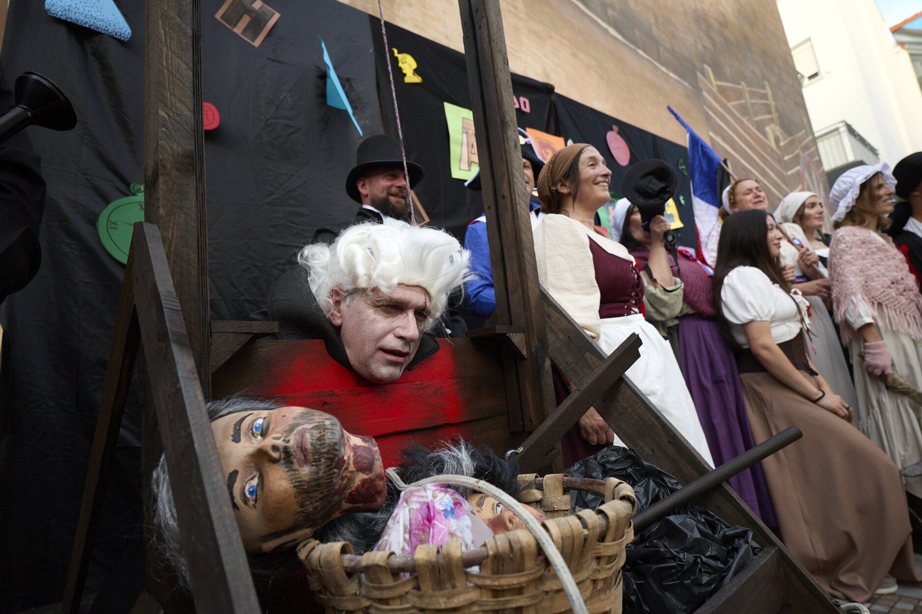 Fotos del día de disfraces en fiestas de Huarte