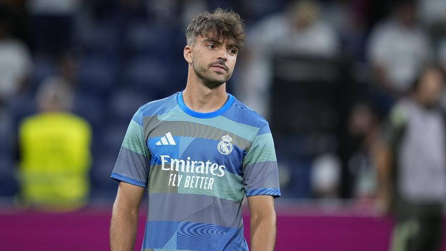 El juez abre juicio contra Asencio y otros tres exjugadores del Real Madrid por compartir vídeos sexuales de una menor