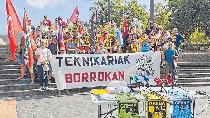 Musika itzaltzen denean